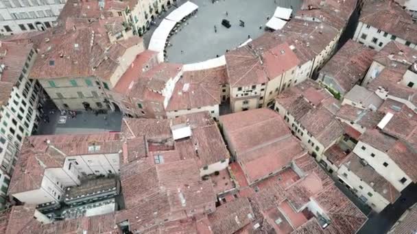 ルッカ市の円形広場 空撮風景 トスカーナ イタリア 上からの眺め — ストック動画