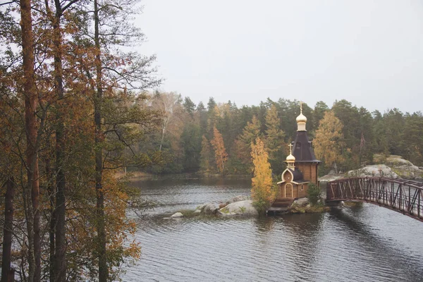 Ortodoks Kilisesi Andrew Vuoksa Nehri Üzerinde — Stok fotoğraf