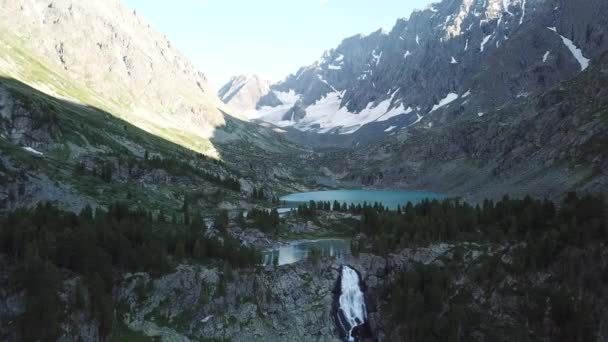 Valle Kuiguk Lago Cascada Las Montañas Altai Vista Aérea Del — Vídeo de stock