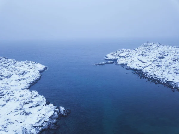 Mar de Barents. Península de Kola. Océano Ártico paisaje de invierno — Foto de Stock