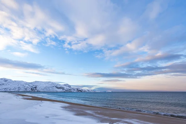 Баренцова моря зимовий пейзаж. Кольський півострів — стокове фото