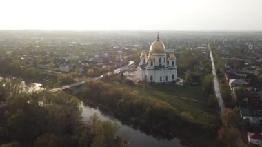Morshansk şehir bahar hava görünümü. Rusya. Trinity Katedrali. Cna nehri