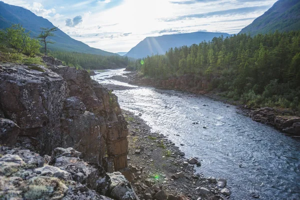 Hoisey River na płaskowyżu Putorana. Rosja, Syberia — Zdjęcie stockowe