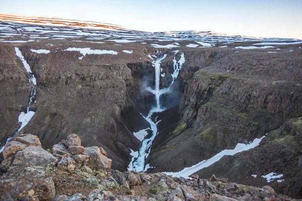 Waterfall of the Hikikal river, Putorana Plateau, Russia, Siberi — Stock Photo, Image