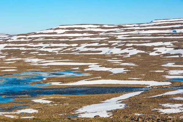 Lago en la meseta de Putorana, Taimyr. Región de Krasnoyarsk — Foto de Stock