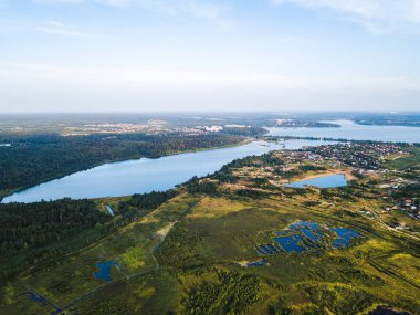 Senezh Gölü, Solnechnogorsk Bölgesi, Moskova bölgesi. - Rusya. Hava görünümü