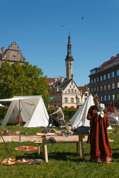 Tallinn Estônia Junho 2017 Reconstrução Dos Tempos Medievais Participantes Festival — Fotografia de Stock