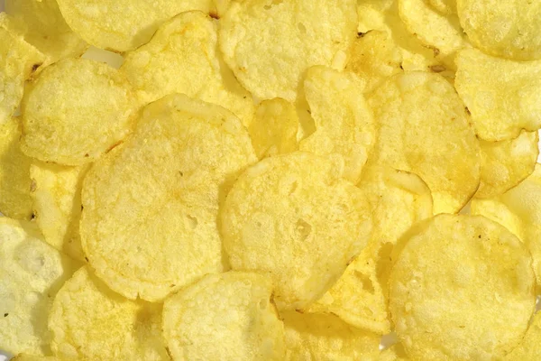 바삭한 감자칩 클로즈업 — 스톡 사진