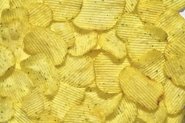 Patatas Fritas Onduladas Con Cebolla Verde Textura Alimentos Primer Plano —  Fotos de Stock