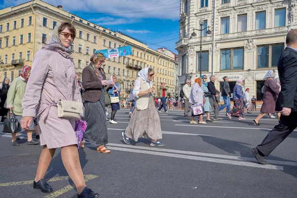 圣彼得堡， 俄罗斯 - 2019年9月12日：宗教游行 — 图库照片