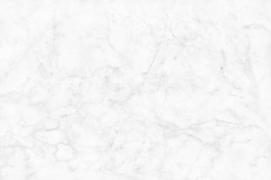 Detaylı yapıya sahip beyaz mermer arkaplan. Yüksek çözünürlüklü, parlak ve lüks. İç veya dış mekan için doğal desenler içeren soyut taş zemin..