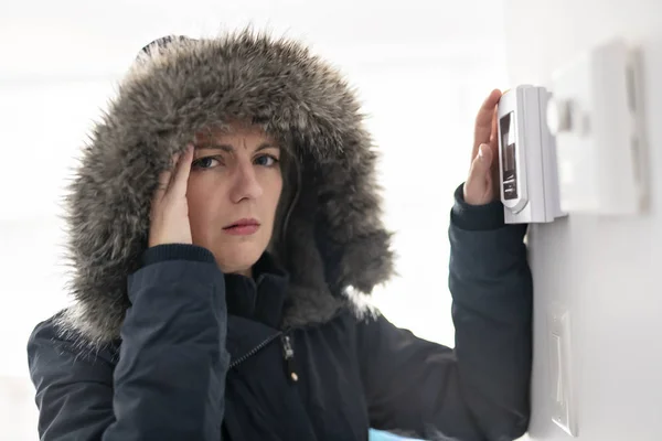 Woman With Warm Clothing Feeling The Cold Inside House — Stock Photo, Image