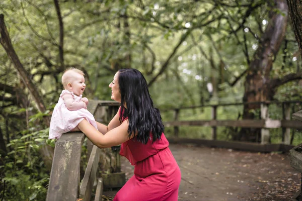 Mother and daughter baby in summer meadow park — Stock Photo, Image