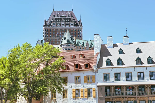 A szálloda a Québec City a nyári — Stock Fotó