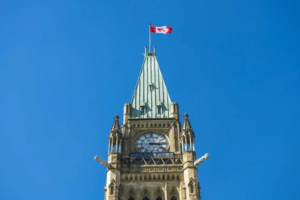 Toren in Parliament Hill in Ottawa in Canada — Stockfoto