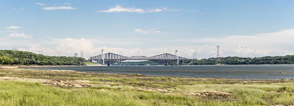 Puente Pierre Laporte en la ciudad de Quebec, Canadá —  Fotos de Stock