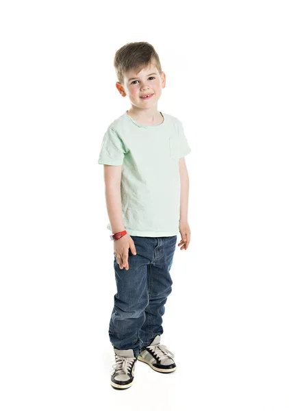 Un chico posando sobre fondo blanco del estudio —  Fotos de Stock