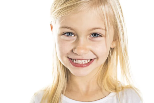 Una linda chica de 5 años posando en el estudio — Foto de Stock