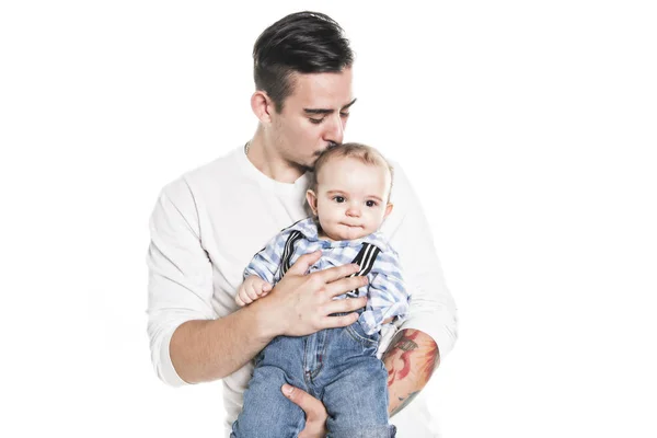 Padre Militar Abrazando A Su Bebe Recien Nacido Regreso A Casa La Infancia Stock Photo Padre Militar Abrazando A Su Bebe Recien Nacido Regreso A Casa La Infancia Stock Photo