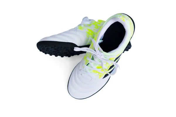 Beyaz deri çizmeler, beyaz arka planda izole edilmiş futbol ayakkabıları. — Stok fotoğraf