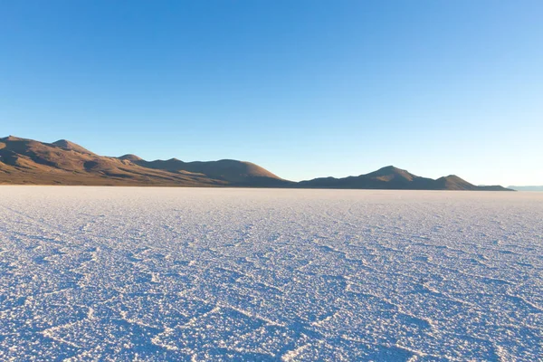 Salar de Uyuni, Bolivya. Dünyadaki en büyük tuz düzlüğü. Bolivya manzarası. Cerro Tunupa görünümü