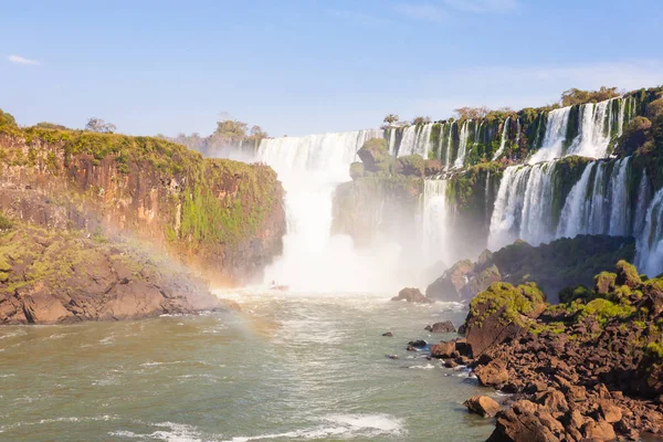 Iguazu yataydan Milli Parkı, Arjantin düşüyor. Dünya mirası. Güney Amerika sergüzeşt seyahat etmek