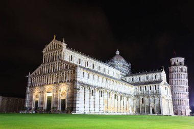 Piazza dei Miracoli Leaning Tower of Pisa, İtalya ile. İtalyan Simgesel Yapı
