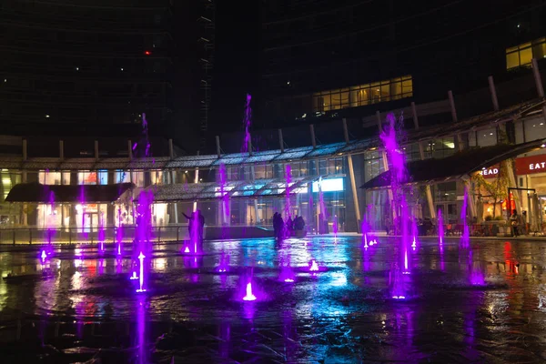 Milão Itália Outubro 2016 Vista Noturna Distrito Financeiro Fontes Água — Fotografia de Stock