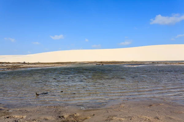 Witte Zandduinen Panorama Van Lencois Maranhenses National Park Brazilië Regenwaterlagune — Stockfoto