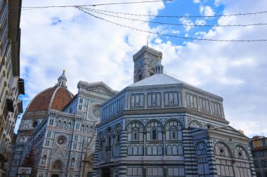 Giotto çan kulesiyle Floransa Katedrali manzarası, İtalya. İtalyan simgesi