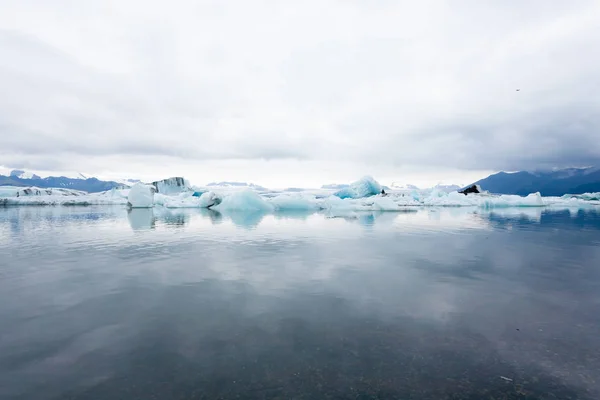 Jokulsarlon Buzul Gölü Zlanda Suda Yüzen Buzdağları Zlanda Manzarası — Stok fotoğraf