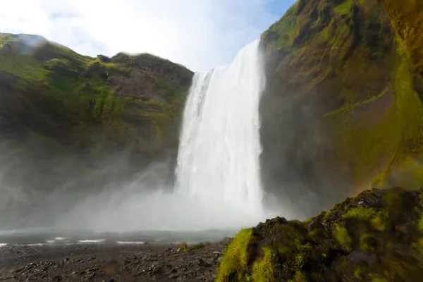 Skogafoss Падает Летний Сезон Вид Исландия Исландский Ландшафт — стоковое фото