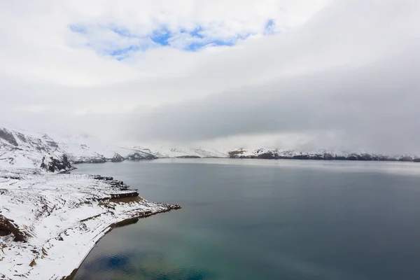奥斯库瓦顿湖在阿斯卡贾, 冰岛中部的地标 — 图库照片