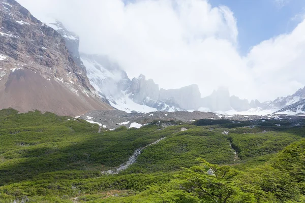 Francouzská údolí krajina, Torres del Paine, Chile — Stock fotografie