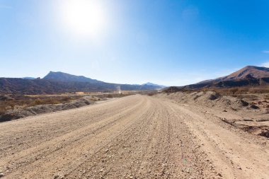 Bolivya toprak yol görünümü, Bolivya