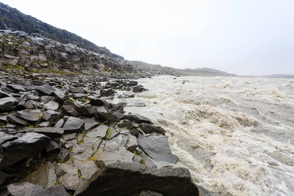 Dettifoss watervallen in het zomerseizoen View, IJsland — Stockfoto