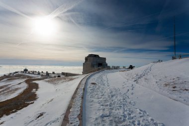 Monte grappa Savaş Anıtı kış görünümü, İtalya