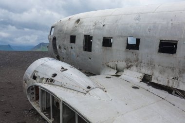 Solheimasandur uçak enkazı görünümü. Güney İzlanda dönüm noktası