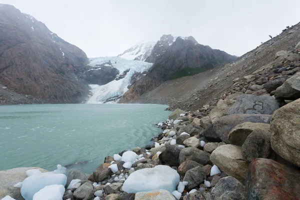 Vista al Glaciar Piedras Blancas, El Chalten, Patagonia —  Fotos de Stock