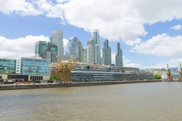 Edifici moderni da Puerto Madero, Buenos Aires, Argentina — Foto Stock