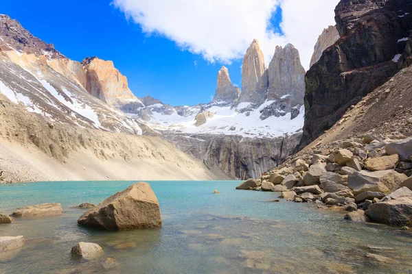 Torres del Paine view, Base Las Torres viewpoint, Chile — Stock fotografie