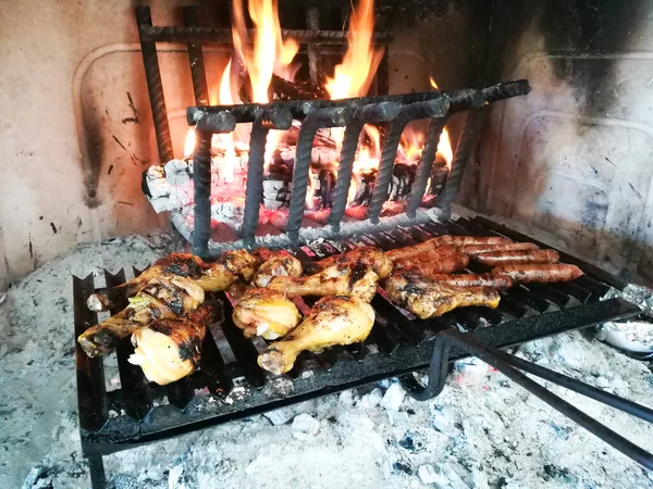 Carne Parrilla Cocinada Chimenea — Foto de Stock