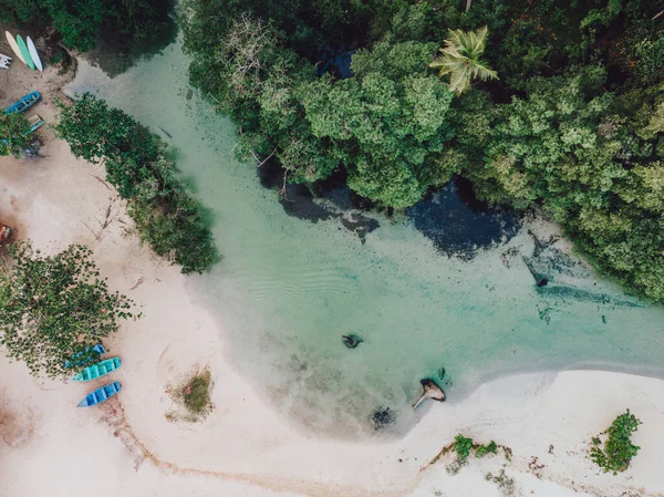 Veduta Aerea Drone Della Laguna Acqua Dolce Blu Sulla Spiaggia Immagine Stock