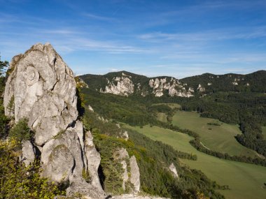 Sulov kayalar, Slovakya'da doğa rezervi
