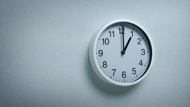 1 saat - duvar hareketli atış saat