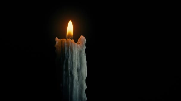 旧蜡烛吹出特写 — 图库视频影像