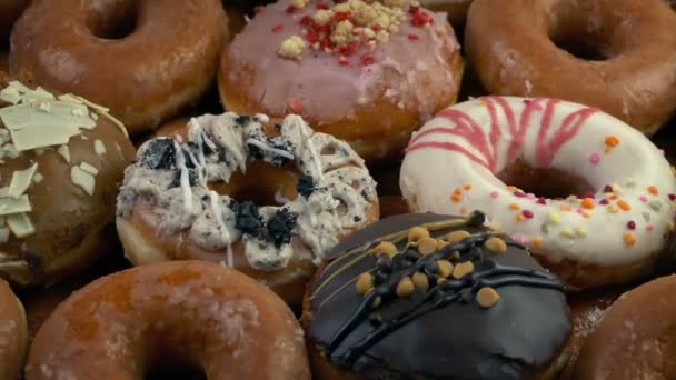 Donuts Roterende Stapel — Stockvideo