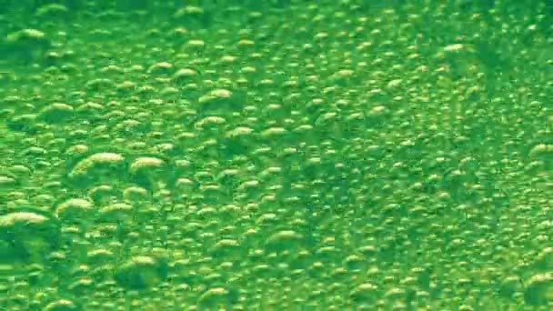 Probublávání Zelené Soda Nápoj Closeup — Stock video