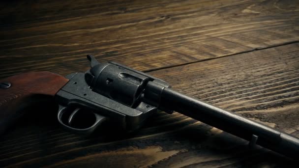 Ковбойський Пістолет Рукавичкою — стокове відео