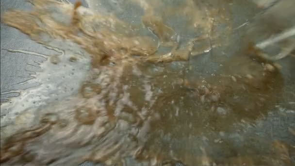 Vidro Quebras Coca Cola Piso Slow Motion — Vídeo de Stock